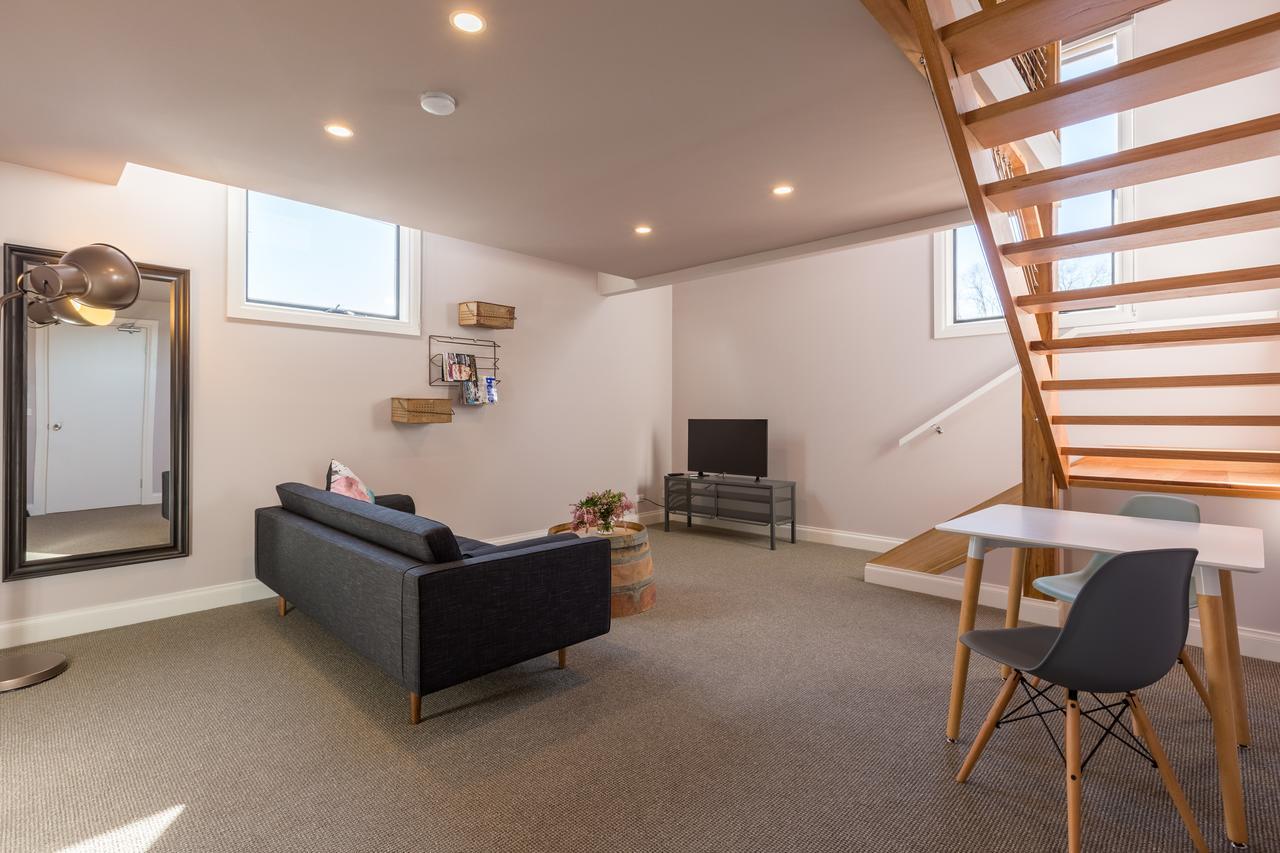 The Old Mechanics Apartment *